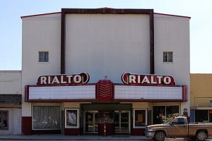 The Realto Theatre in Three Rivers, TX. © 2020 Larry D. Moore. Licensed under CC BY-SA 4.0.